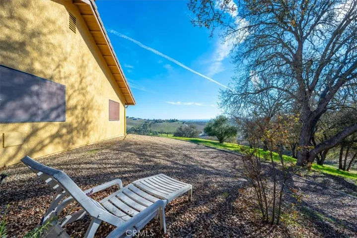 1885 Nacimiento Lake Drive, Paso Robles, California 93446