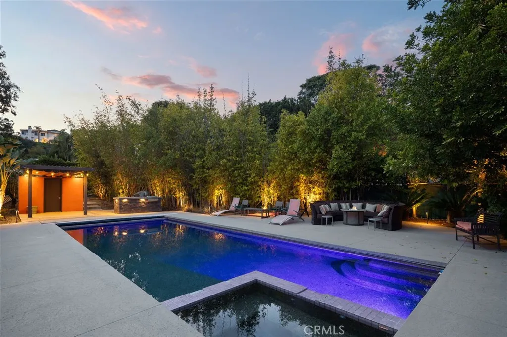 16096 Valley Meadow Place, Encino, California 91436 home-pic-66