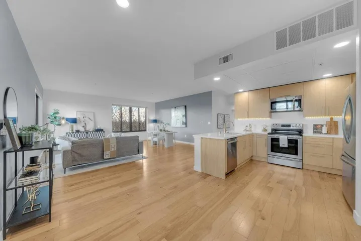 88 Bush Street 3189, San Jose, California 95126