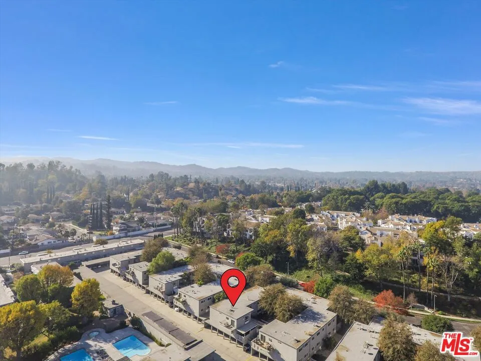 6040 Nevada 7, Woodland Hills, California 91367 home-pic-19