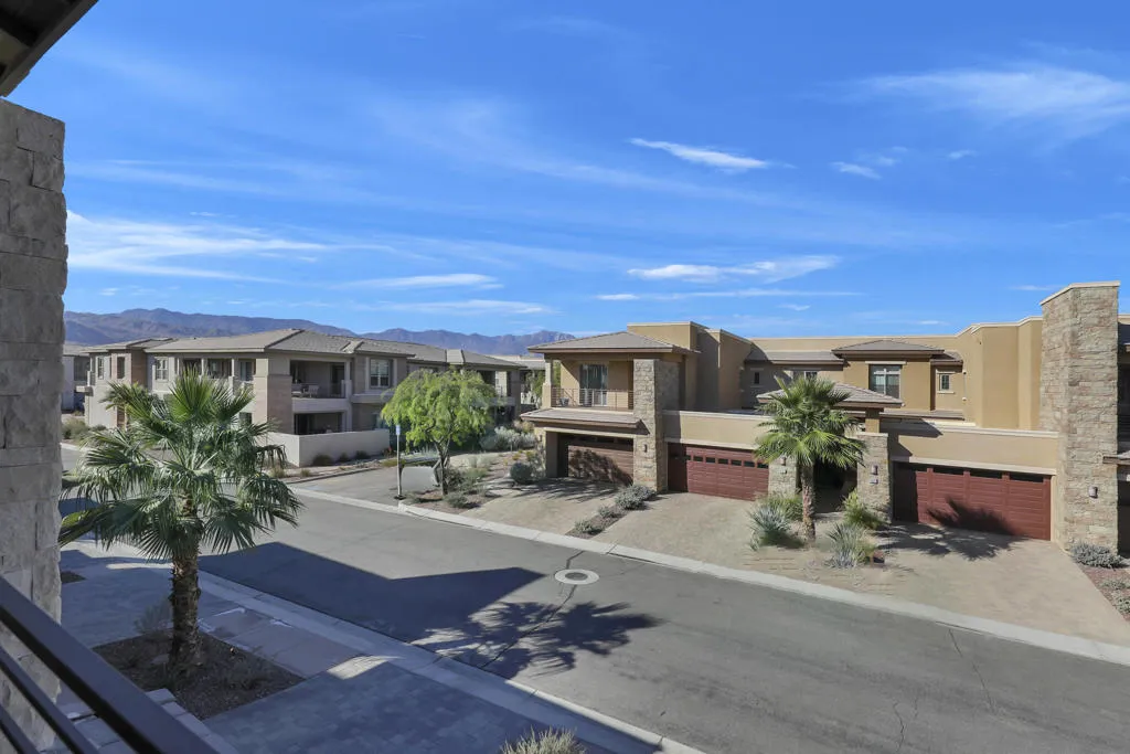 803 Retreat Circle, Palm Desert, California 92260 home-pic-35