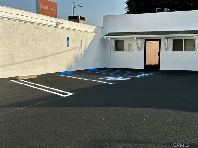 1509 W Magnolia Boulevard, Burbank, California 91506