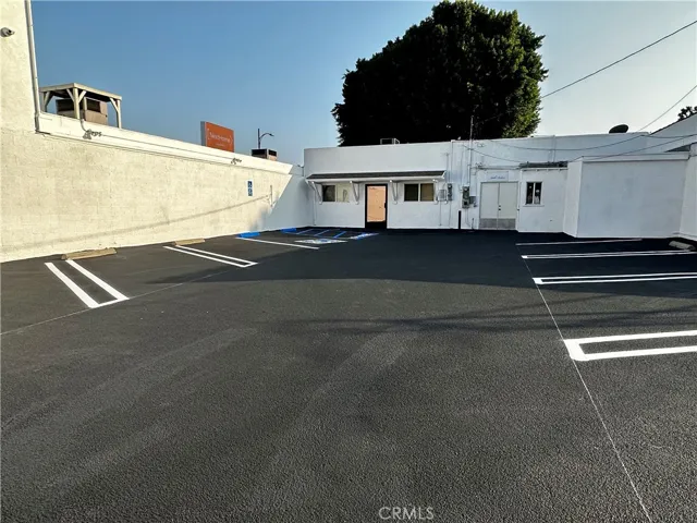 1509 W Magnolia Boulevard, Burbank, California 91506