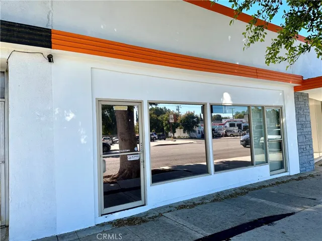 1509 W Magnolia Boulevard, Burbank, California 91506
