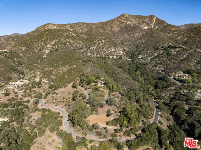 2200 Bella Vista Drive, Montecito, California 93108
