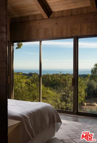 2200 Bella Vista Drive, Montecito, California 93108