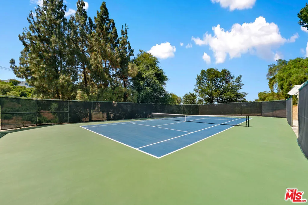 5209 Saddle Creek Road, Hidden Hills, California 91302 home-pic-5