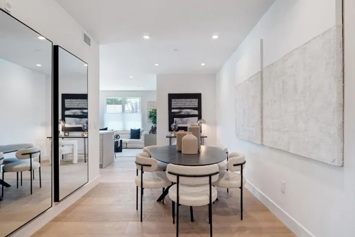 425 First Street 11, Los Altos, California 94022