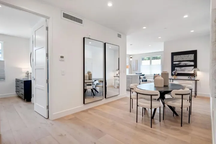 425 First Street 11, Los Altos, California 94022