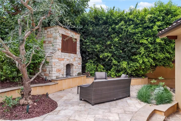 1136 5th Street, Manhattan Beach, California 90266