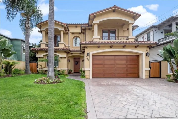 1136 5th Street, Manhattan Beach, California 90266