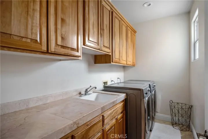 1136 5th Street, Manhattan Beach, California 90266