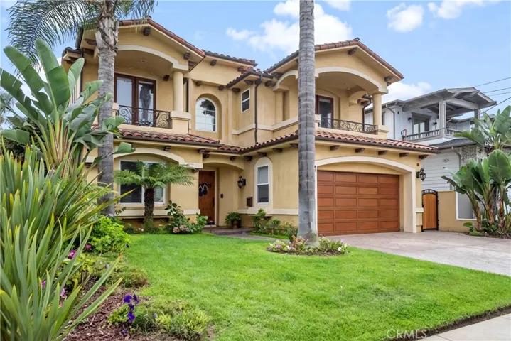 1136 5th Street, Manhattan Beach, California 90266