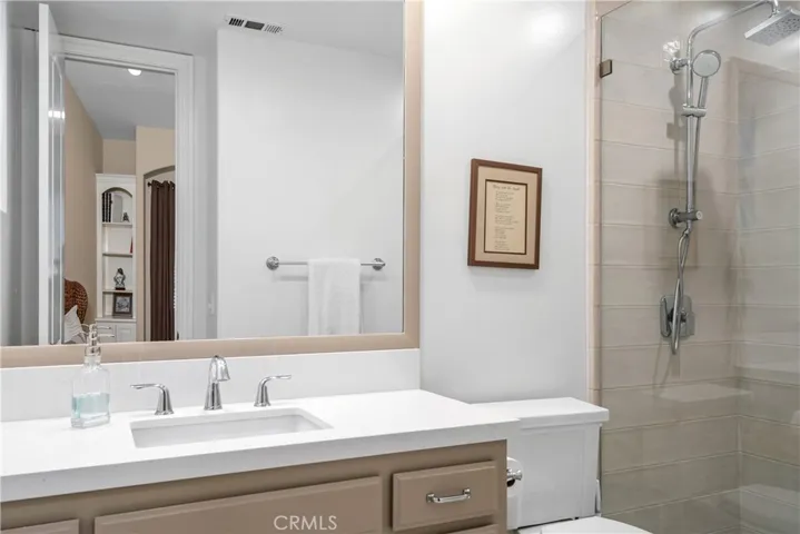 1136 5th Street, Manhattan Beach, California 90266