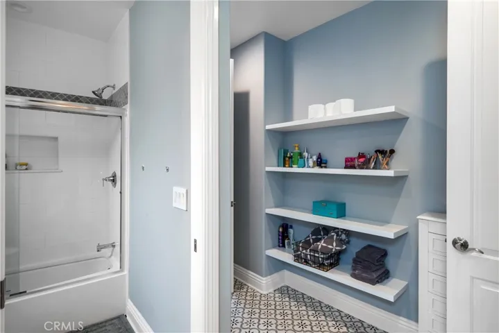 1136 5th Street, Manhattan Beach, California 90266