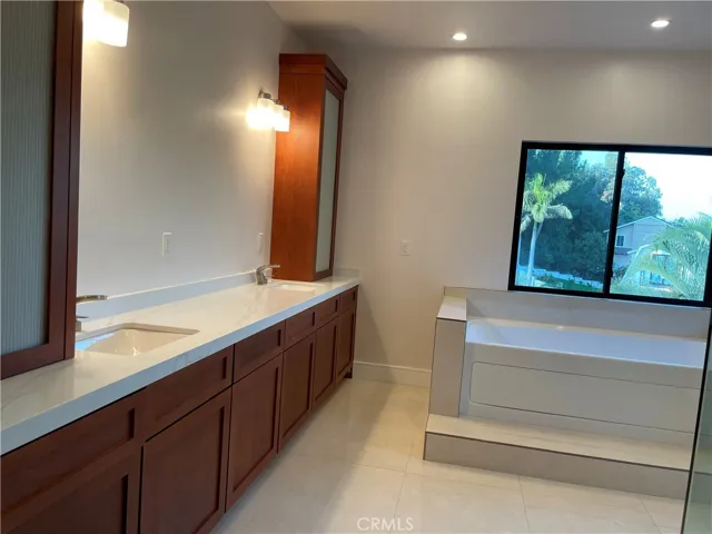 5201 E Crescent Drive, Anaheim Hills, California 92807