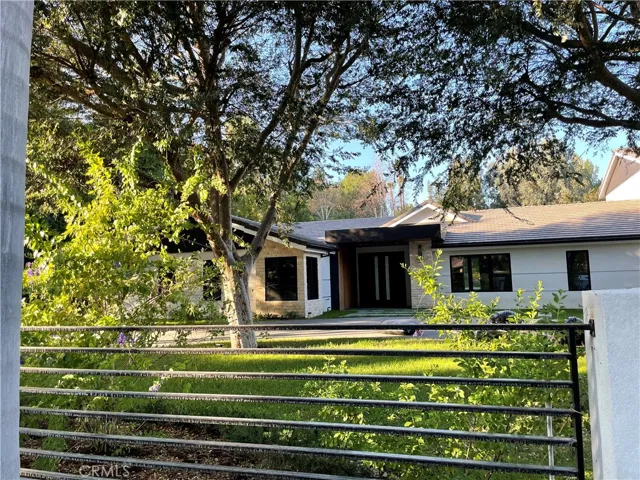5201 E Crescent Drive, Anaheim Hills, California 92807