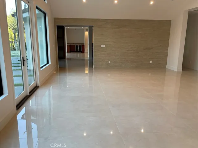 5201 E Crescent Drive, Anaheim Hills, California 92807