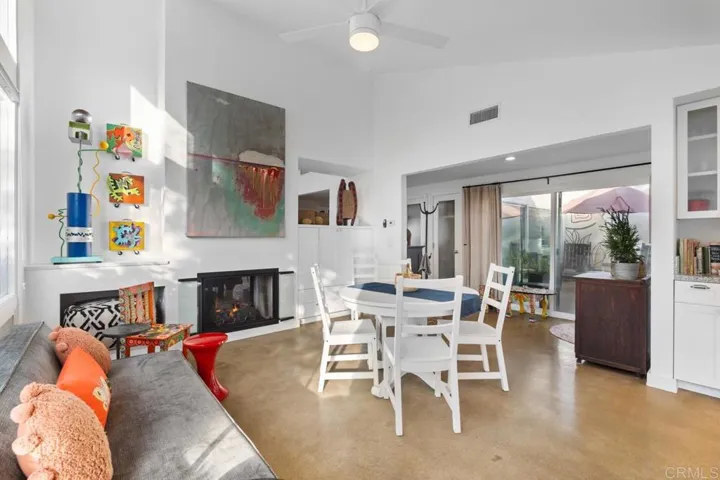 75 Half Moon Bend, Coronado, California 92118