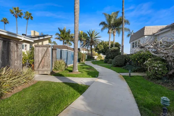 75 Half Moon Bend, Coronado, California 92118