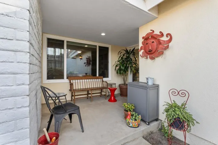 75 Half Moon Bend, Coronado, California 92118