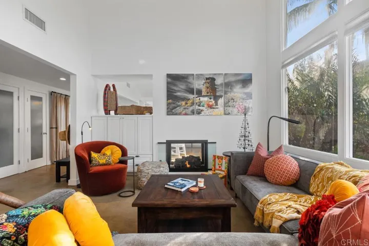 75 Half Moon Bend, Coronado, California 92118