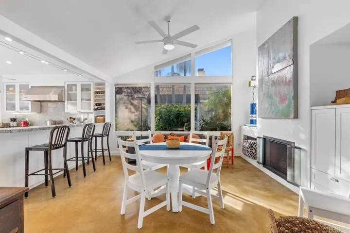 75 Half Moon Bend, Coronado, California 92118