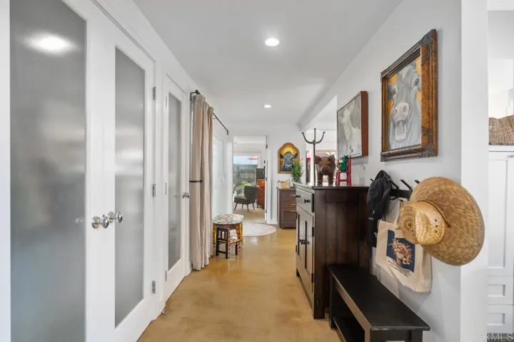 75 Half Moon Bend, Coronado, California 92118