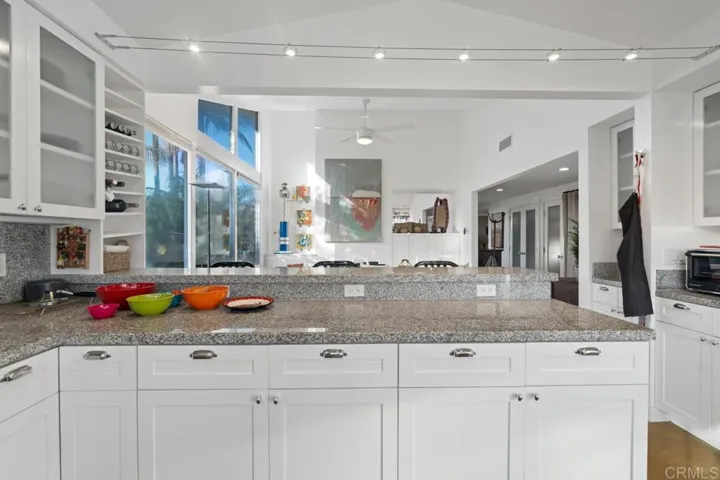 75 Half Moon Bend, Coronado, California 92118