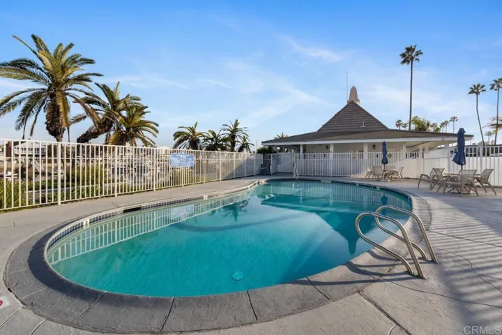 75 Half Moon Bend, Coronado, California 92118
