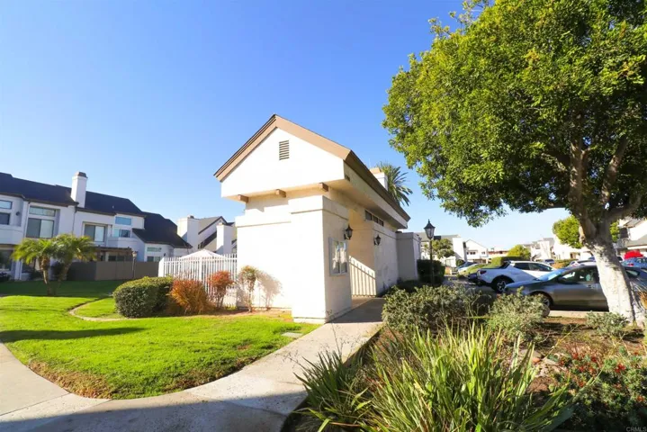 1532 Granite Hills Drive A, El Cajon, California 92019