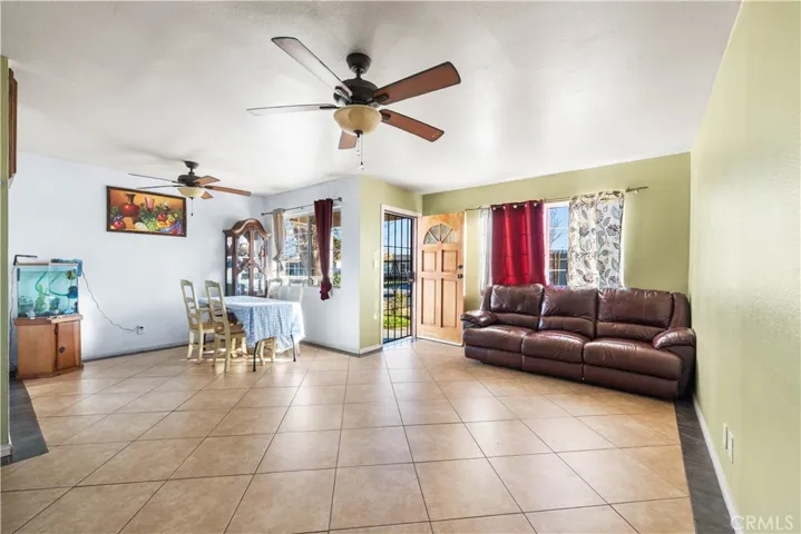 2025 E Avenue Q6, Palmdale, California 93550