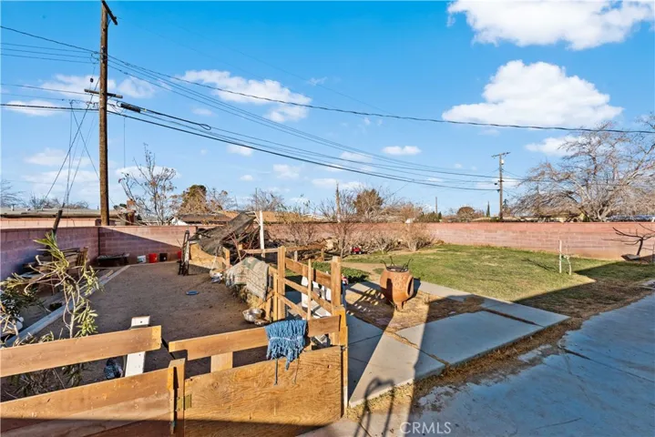 2025 E Avenue Q6, Palmdale, California 93550