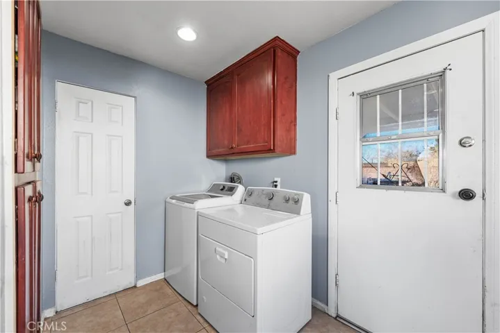 2025 E Avenue Q6, Palmdale, California 93550