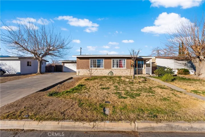 2025 E Avenue Q6, Palmdale, California 93550