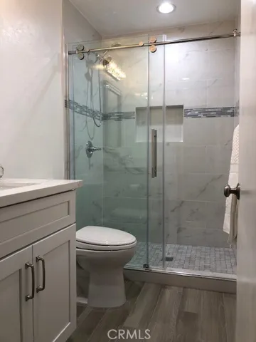 Front Bathroom
