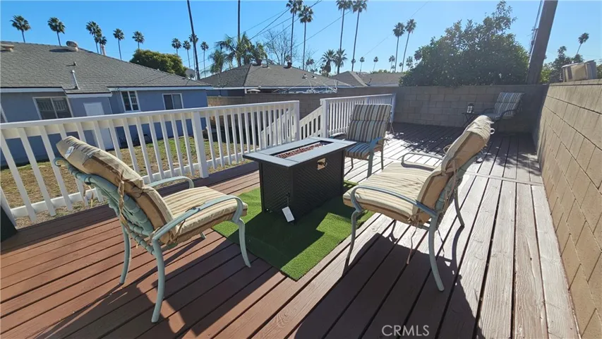 Palm Trees anywhere  you look... it's California Dreaming