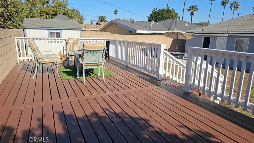 Full Railing & Room for multiple seating areas
