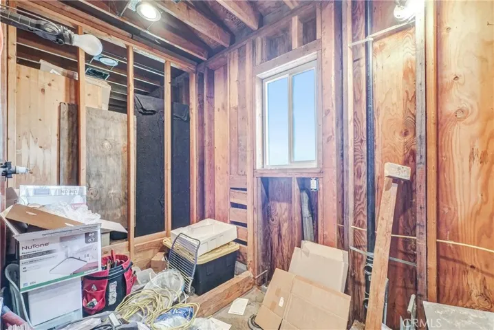 1402 E Cruces Street, Wilmington, California 90744