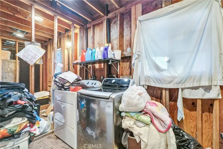 1402 E Cruces Street, Wilmington, California 90744