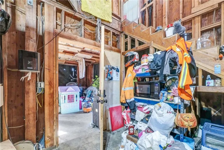 1402 E Cruces Street, Wilmington, California 90744