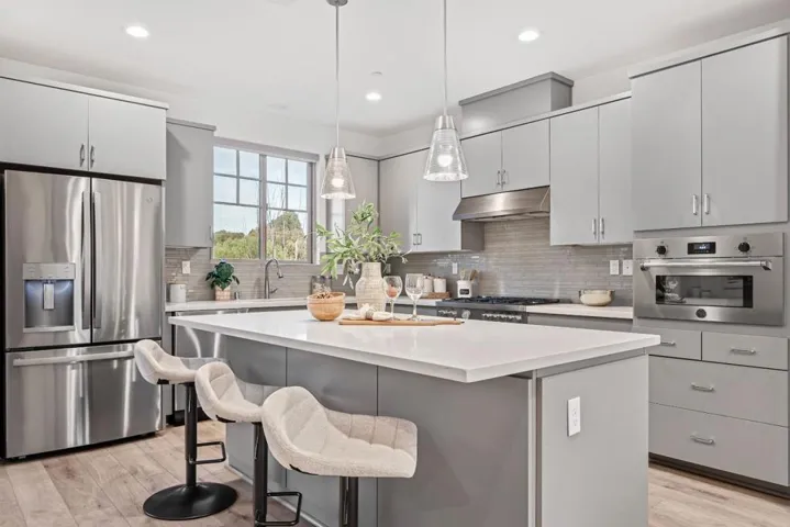 271 Fairchild Drive, Mountain View, California 94043