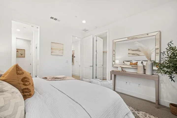 271 Fairchild Drive, Mountain View, California 94043