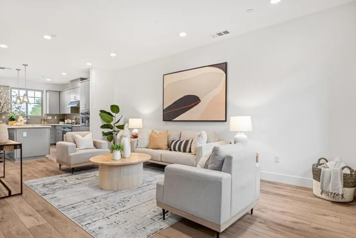 271 Fairchild Drive, Mountain View, California 94043