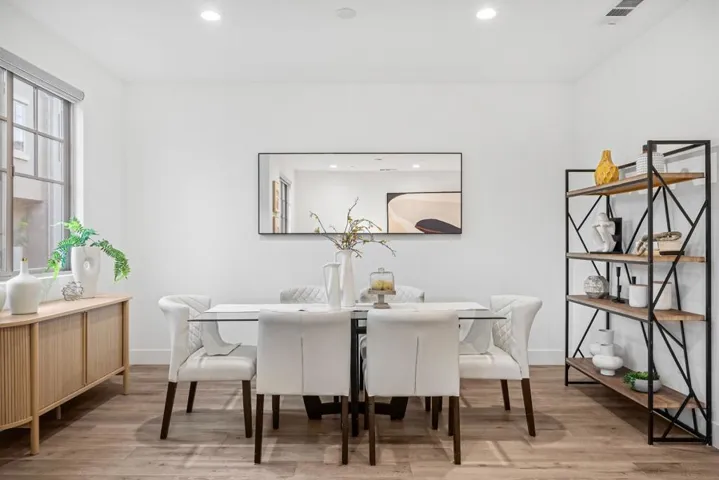 271 Fairchild Drive, Mountain View, California 94043