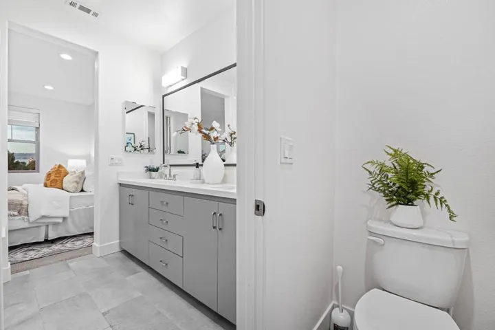 271 Fairchild Drive, Mountain View, California 94043