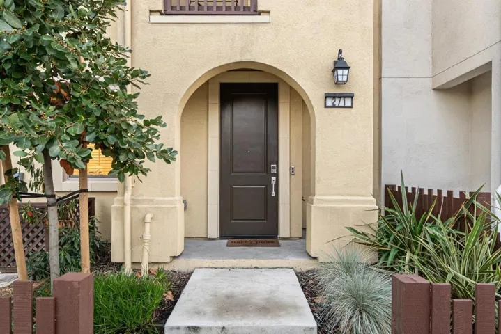 271 Fairchild Drive, Mountain View, California 94043