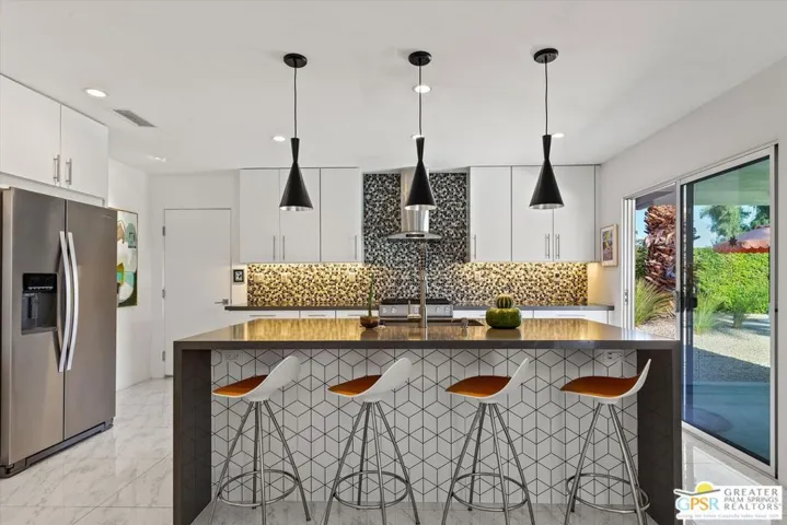 2622 S Camino Real, Palm Springs, California 92264