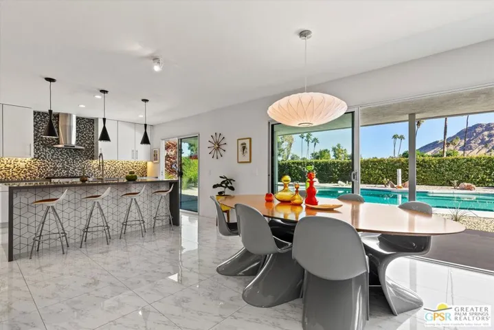 2622 S Camino Real, Palm Springs, California 92264