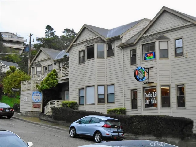 794 Arlington Street 203, Cambria, California 93428